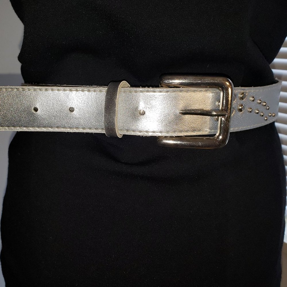 SOLD Vtg Vegan Silver Futuristic Glam 80s Chic Leather Dress Belt 1 1/4"